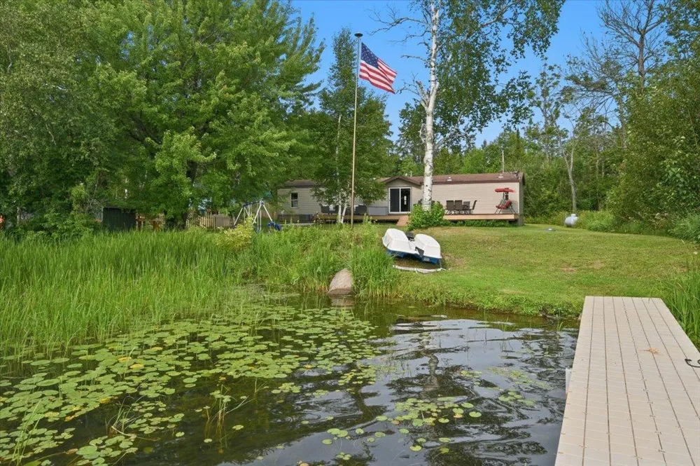 5226 E Lake Road Saginaw, MN 55779