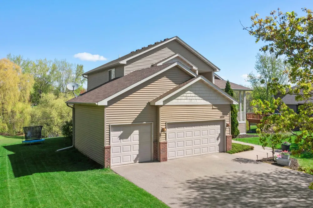 1839 Quebec Street Centerville, MN 55038