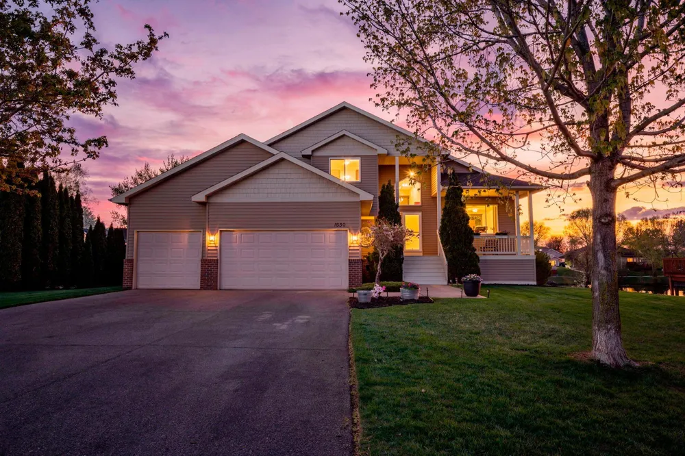1839 Quebec Street Centerville, MN 55038
