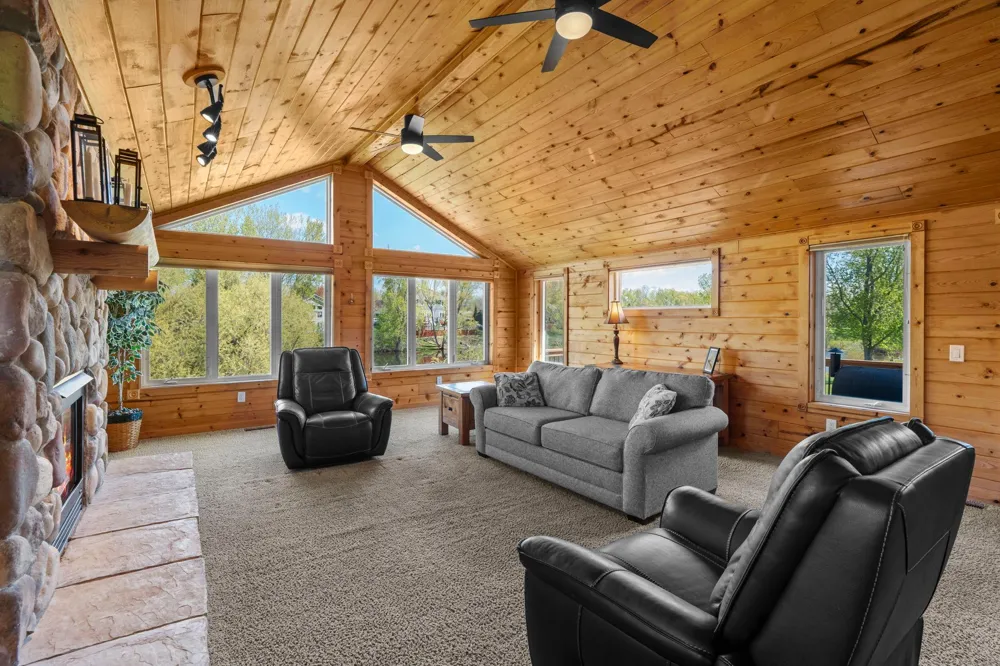 1839 Quebec Street Centerville, MN 55038