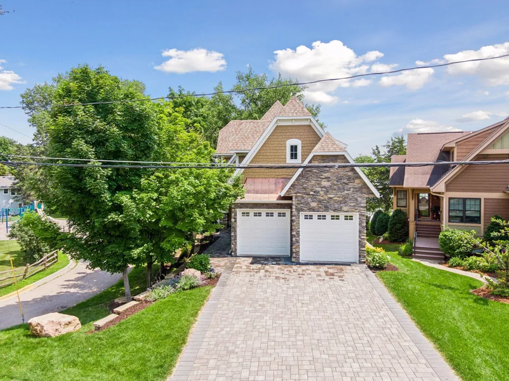 4531 Island View Drive Mound, MN 55364