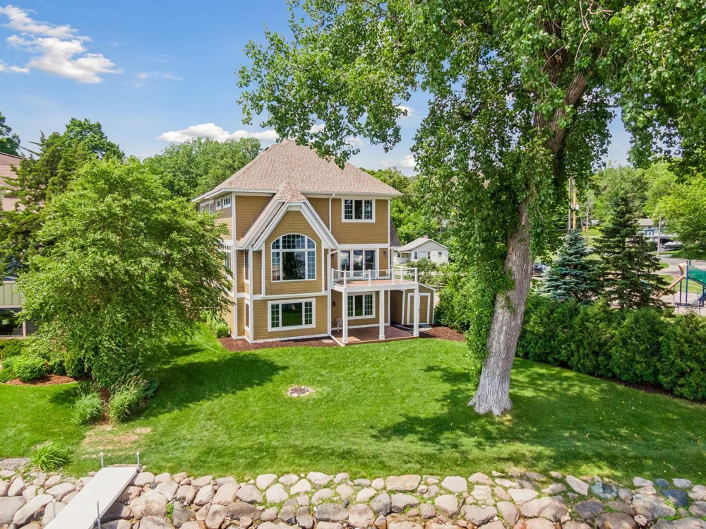 4531 Island View Drive Mound, MN 55364