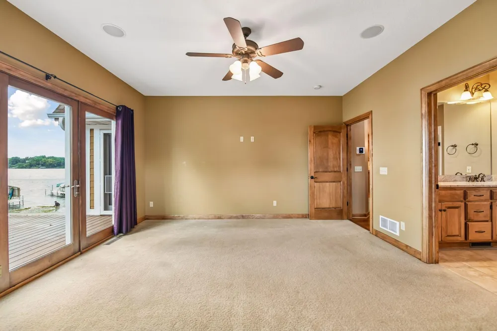 4531 Island View Drive Mound, MN 55364