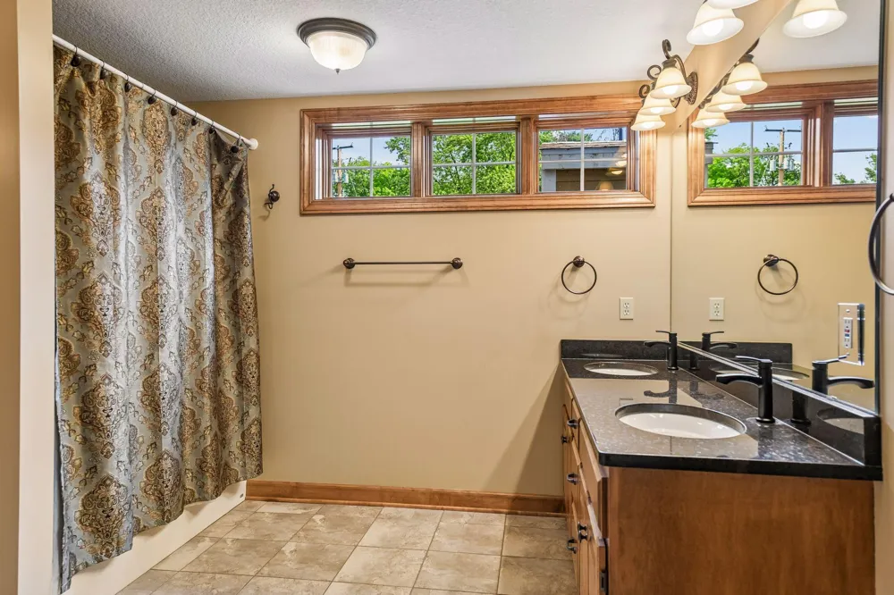 4531 Island View Drive Mound, MN 55364