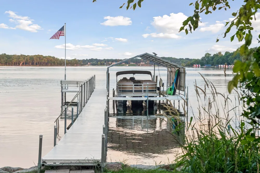4531 Island View Drive Mound, MN 55364