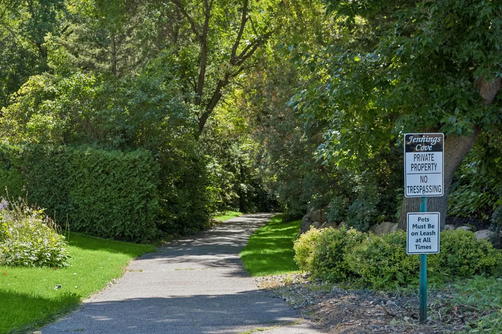 1015 W Cove Lane Minnetrista, MN 55364