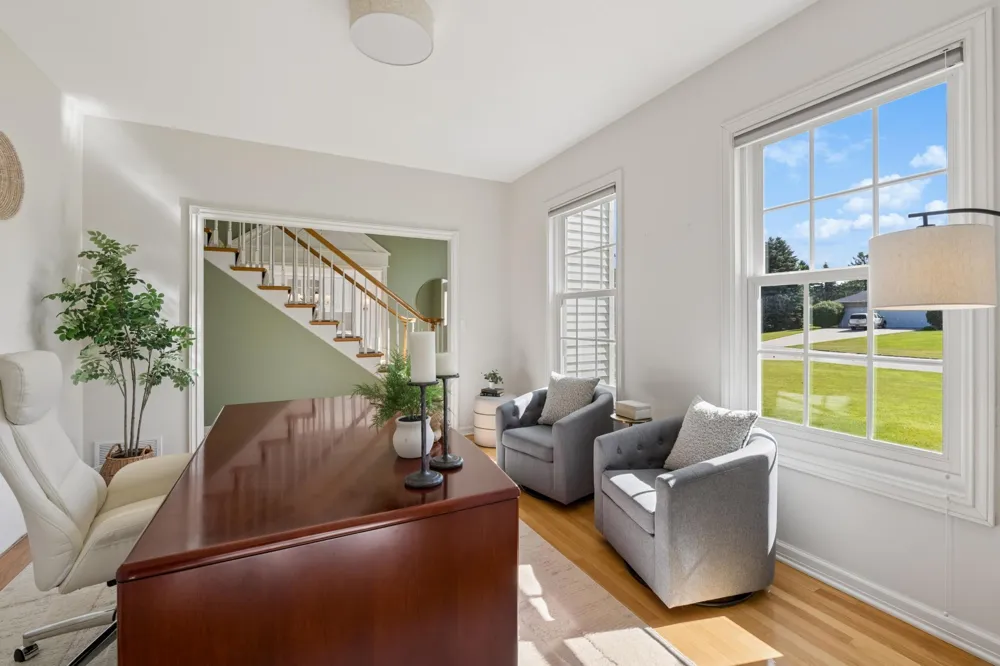 1015 W Cove Lane Minnetrista, MN 55364