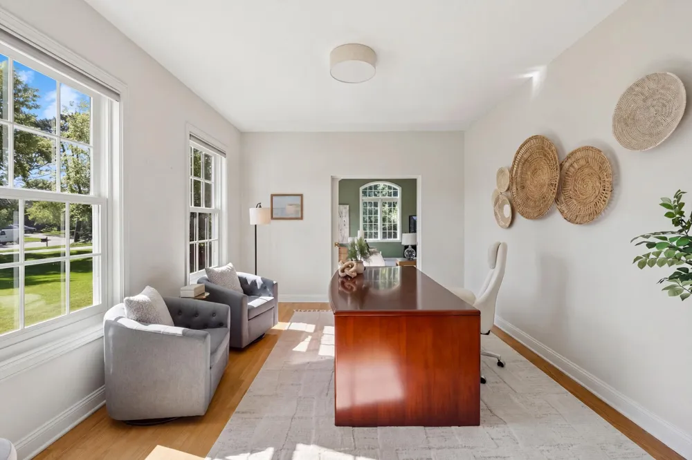 1015 W Cove Lane Minnetrista, MN 55364