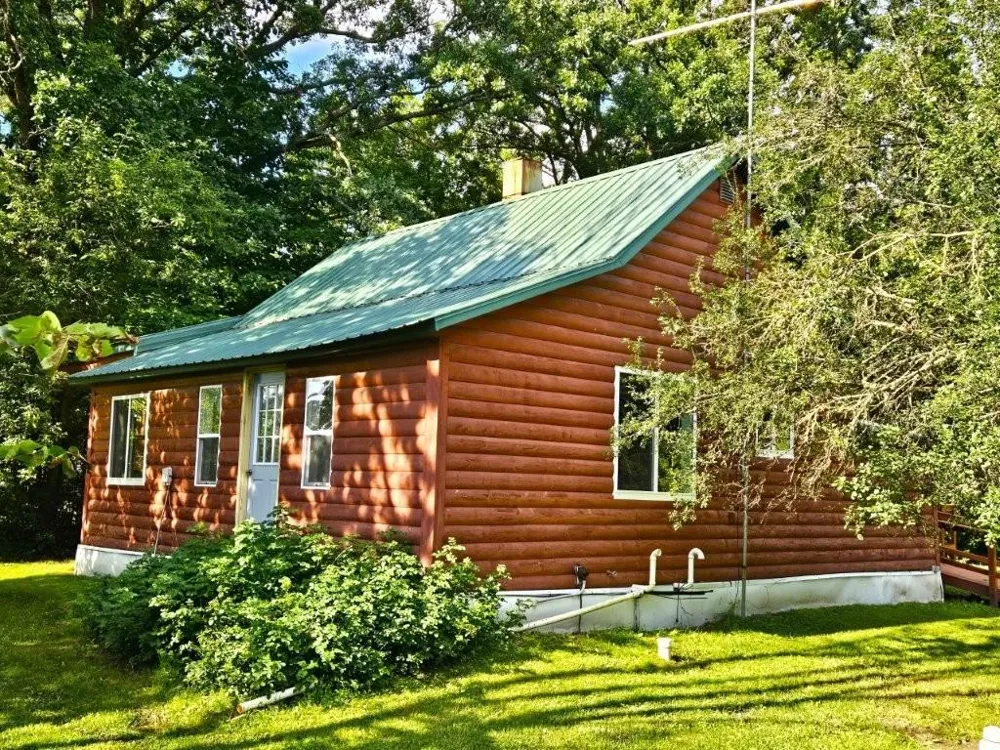 359 Byes Avenue NW Solway, MN 56678