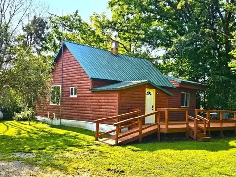 359 Byes Avenue NW