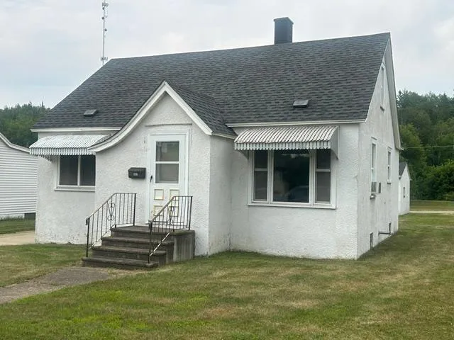 622 4th street Nashwauk, MN 55769