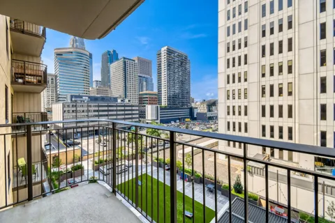 121 Washington Avenue S #707