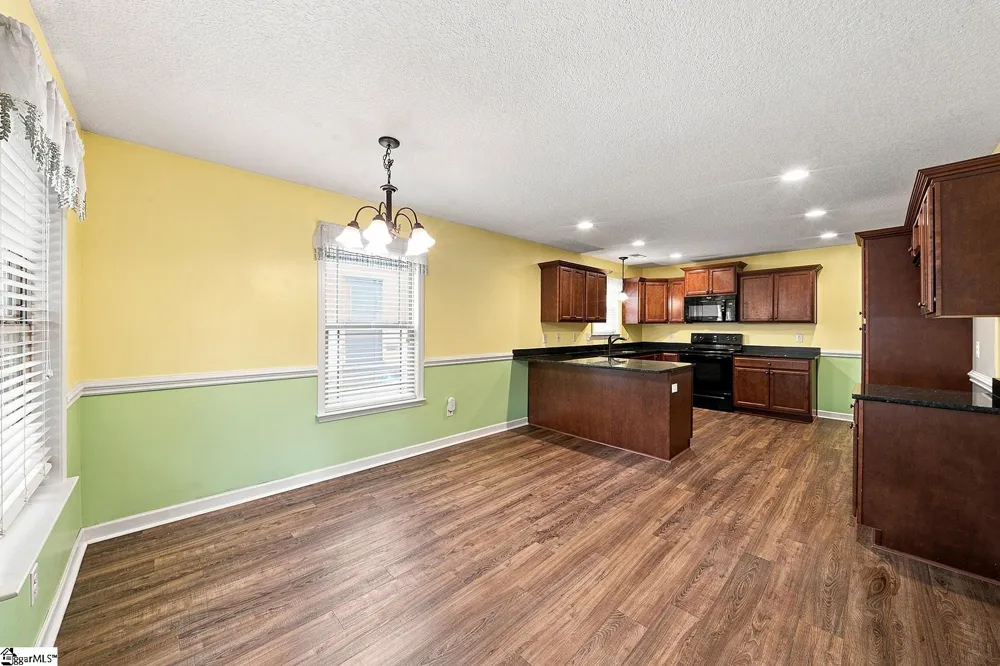 560 Semillon Lane Moore, SC 29369