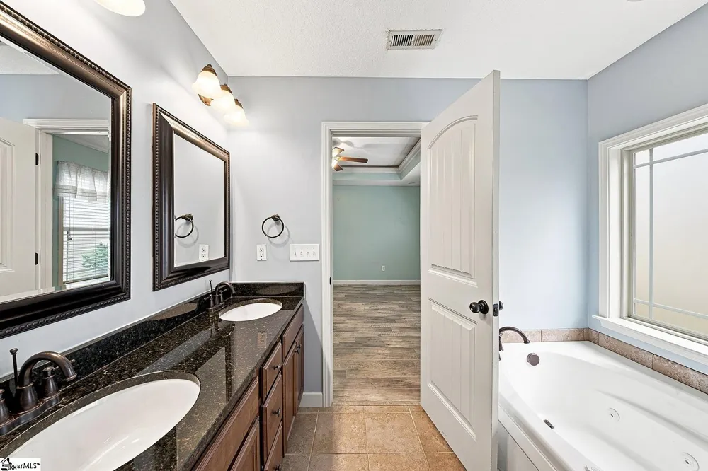 560 Semillon Lane Moore, SC 29369