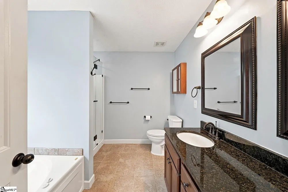 560 Semillon Lane Moore, SC 29369