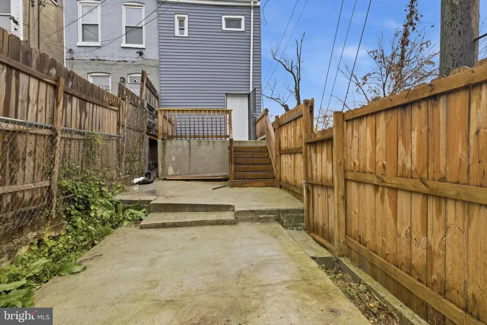 16 S PAYSON STREET Baltimore, MD 21223