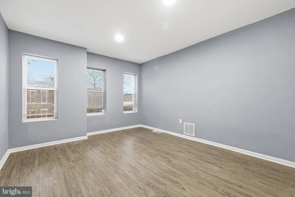 16 S PAYSON STREET Baltimore, MD 21223