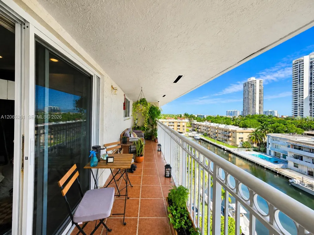 3601 NE 170th St #605 North Miami Beach, FL 33160