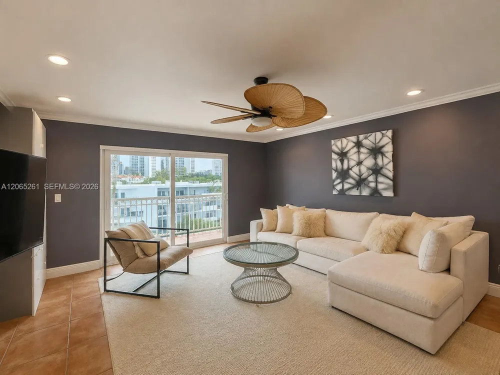 3601 NE 170th St #605 North Miami Beach, FL 33160