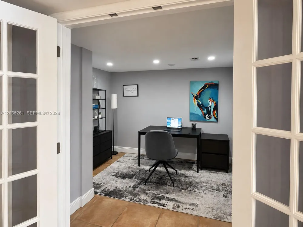 3601 NE 170th St #605 North Miami Beach, FL 33160