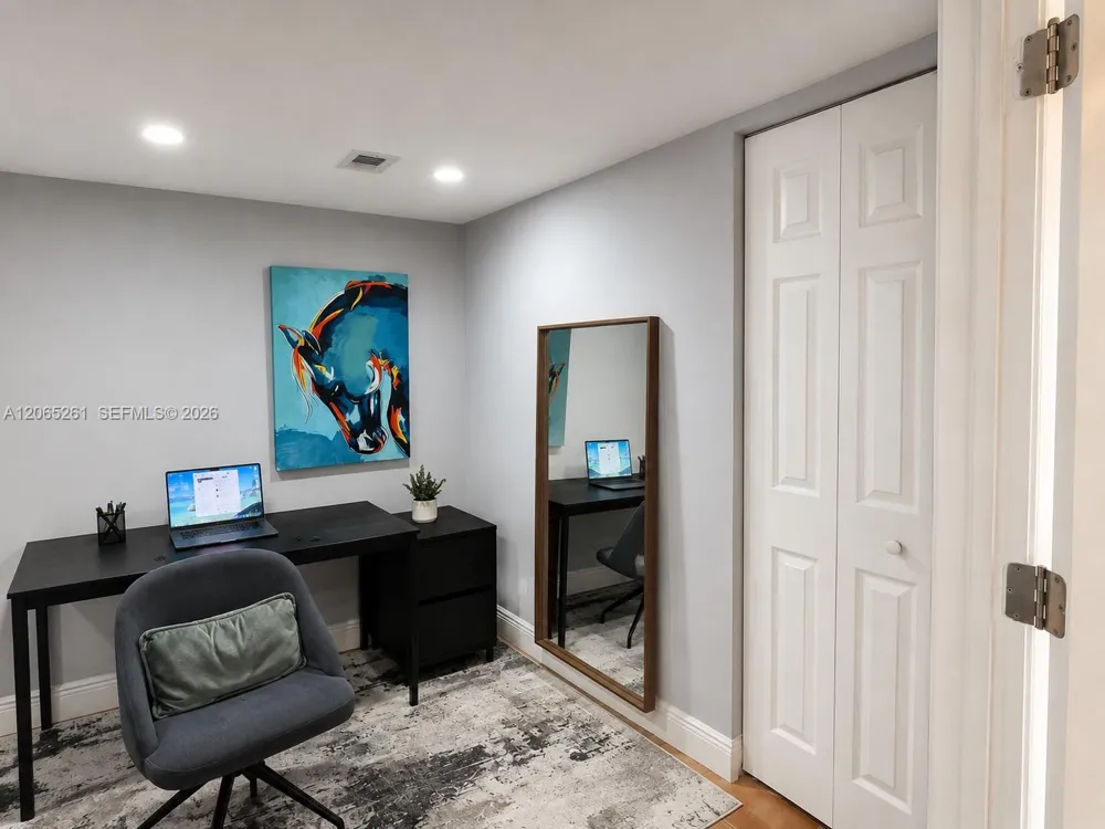 3601 NE 170th St #605 North Miami Beach, FL 33160