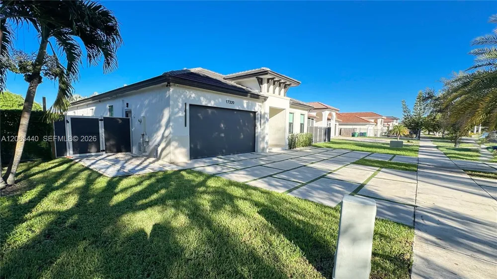 17320 SW 92nd Ct #17320 Palmetto Bay, FL 33157