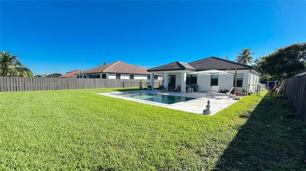 17320 SW 92nd Ct #17320 Palmetto Bay, FL 33157