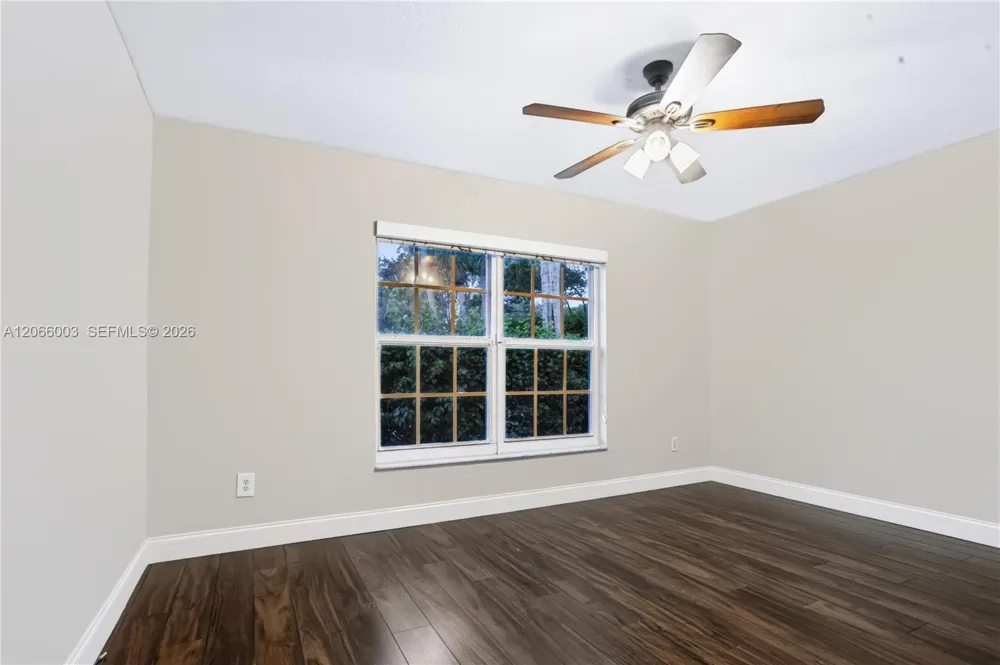 4927 Lombard Pass Dr Lake Worth, FL 33463