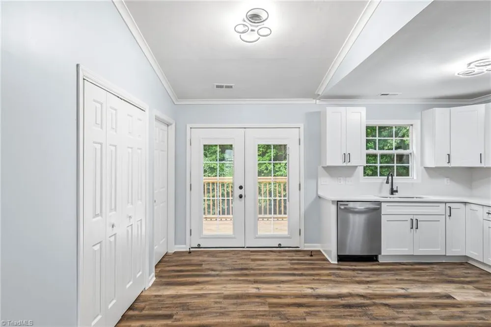 625 Rolling Green Drive High Point, NC 27260