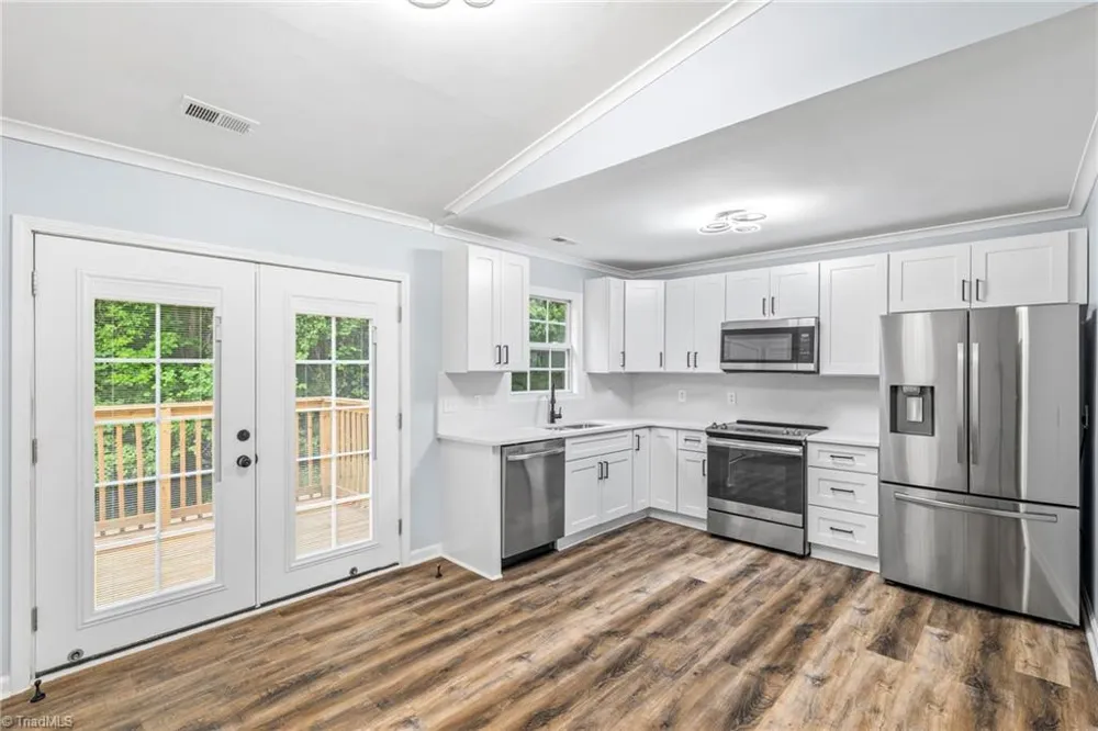 625 Rolling Green Drive High Point, NC 27260