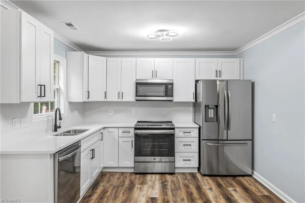 625 Rolling Green Drive High Point, NC 27260