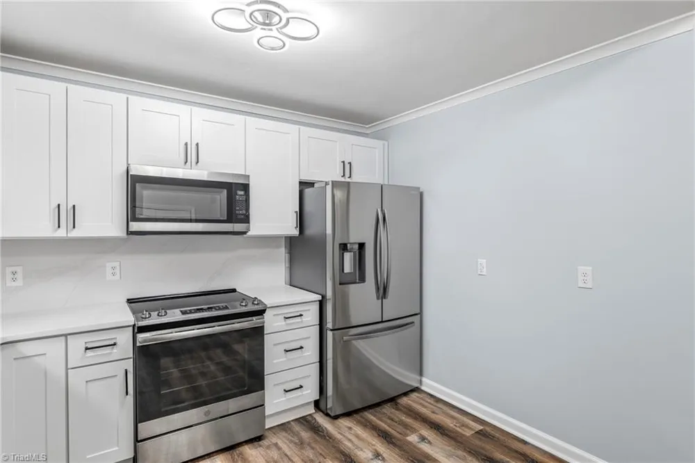 625 Rolling Green Drive High Point, NC 27260