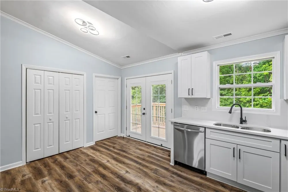 625 Rolling Green Drive High Point, NC 27260