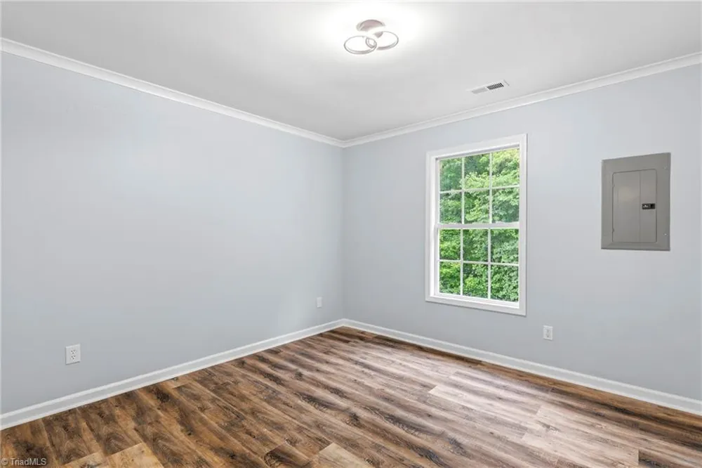 625 Rolling Green Drive High Point, NC 27260
