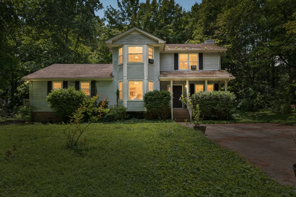 2705 Buckner Rd Thompsons Station, TN 37179