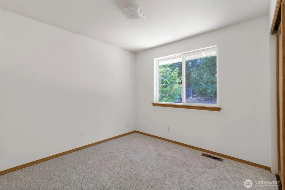 7331 NE Morning View Avenue Bremerton, WA 98311