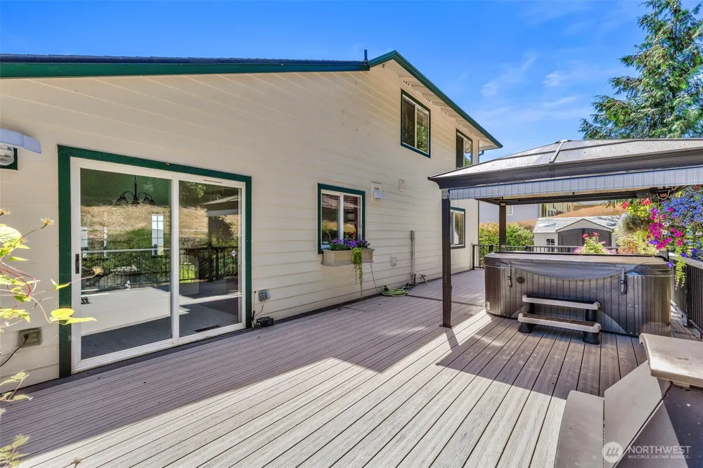 7331 NE Morning View Avenue Bremerton, WA 98311