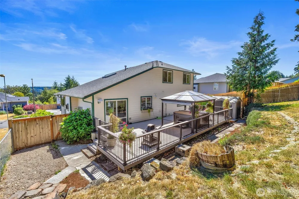 7331 NE Morning View Avenue Bremerton, WA 98311