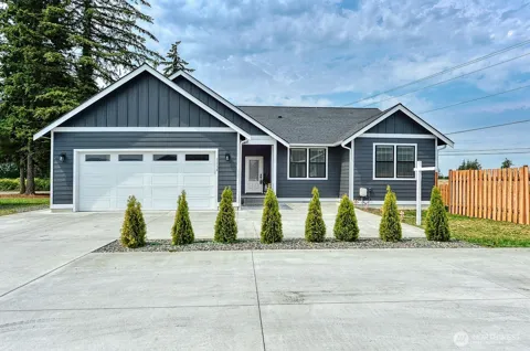 1112 Falcon Court