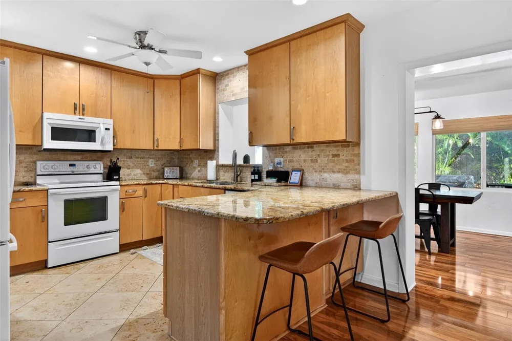 6215 RODGERS AVENUE Sarasota, FL 34231