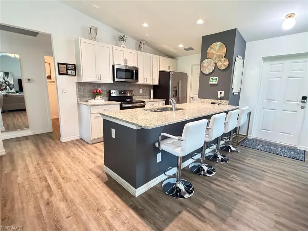 3006 Base Court Labelle, FL 33935