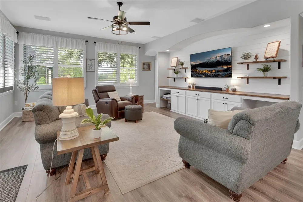 105 PINE SIDE DRIVE Debary, FL 32713