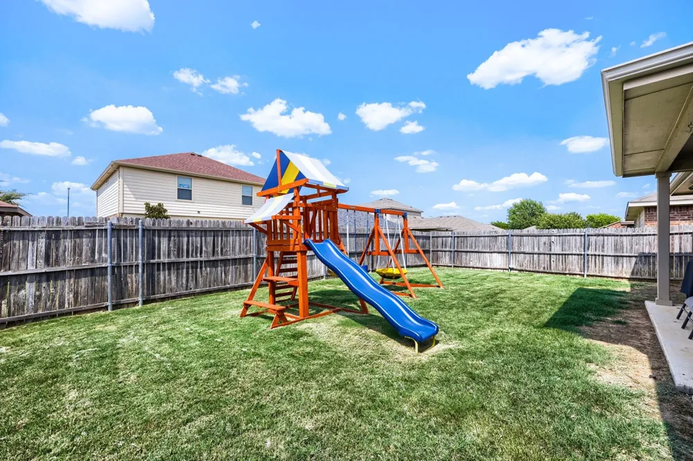 10212 Almondtree Drive Fort Worth, TX 76140