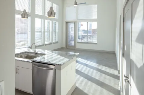601 Oak Street #116