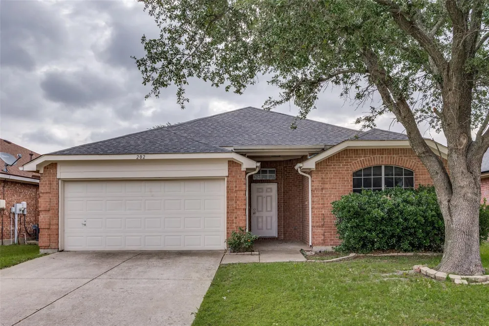 202 Trenton Drive Wylie, TX 75098