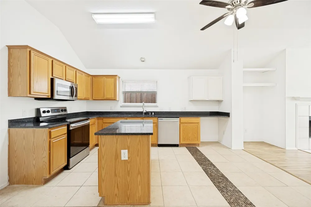 202 Trenton Drive Wylie, TX 75098
