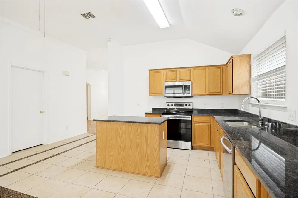 202 Trenton Drive Wylie, TX 75098