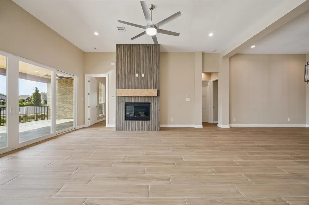 606 Appia Drive Kemah, TX 77565