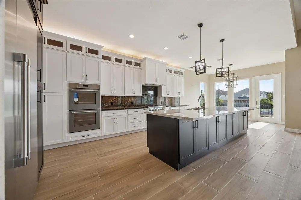 606 Appia Drive Kemah, TX 77565