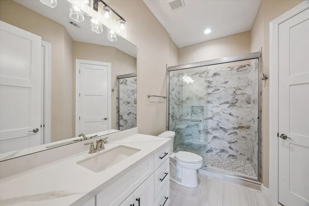 606 Appia Drive Kemah, TX 77565